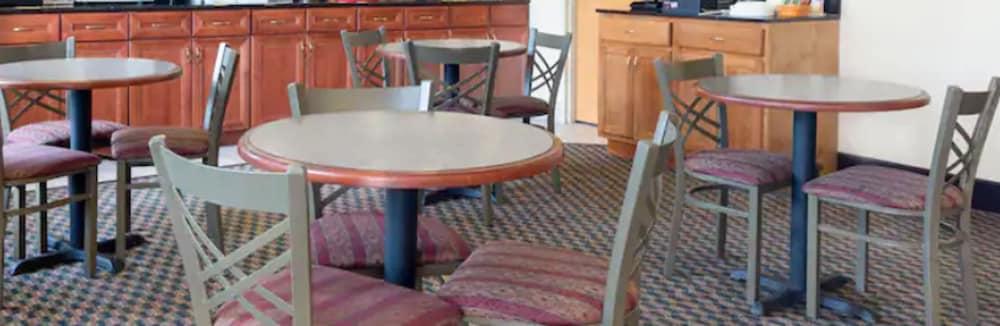Sleep Inn & Suites Tuscaloosa Ngoại thất bức ảnh