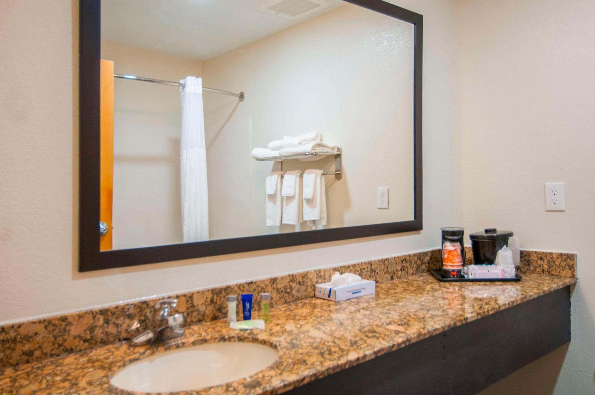 Sleep Inn & Suites Tuscaloosa Ngoại thất bức ảnh